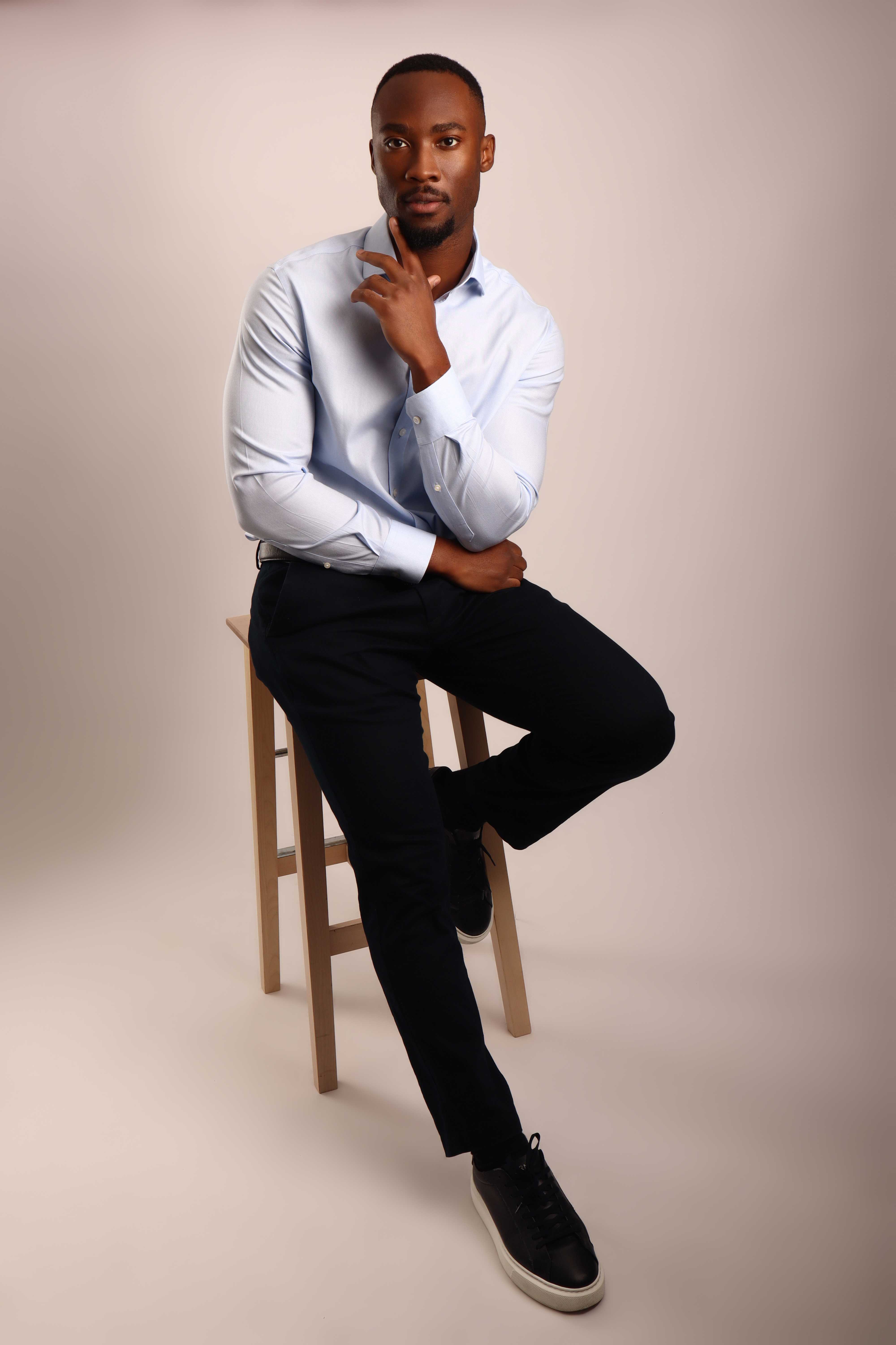 Head Shot Picture of Kumbirayi Julian Nyaungwa