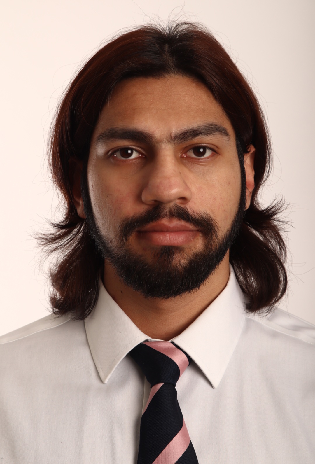 Head Shot Picture of Adam Rose
